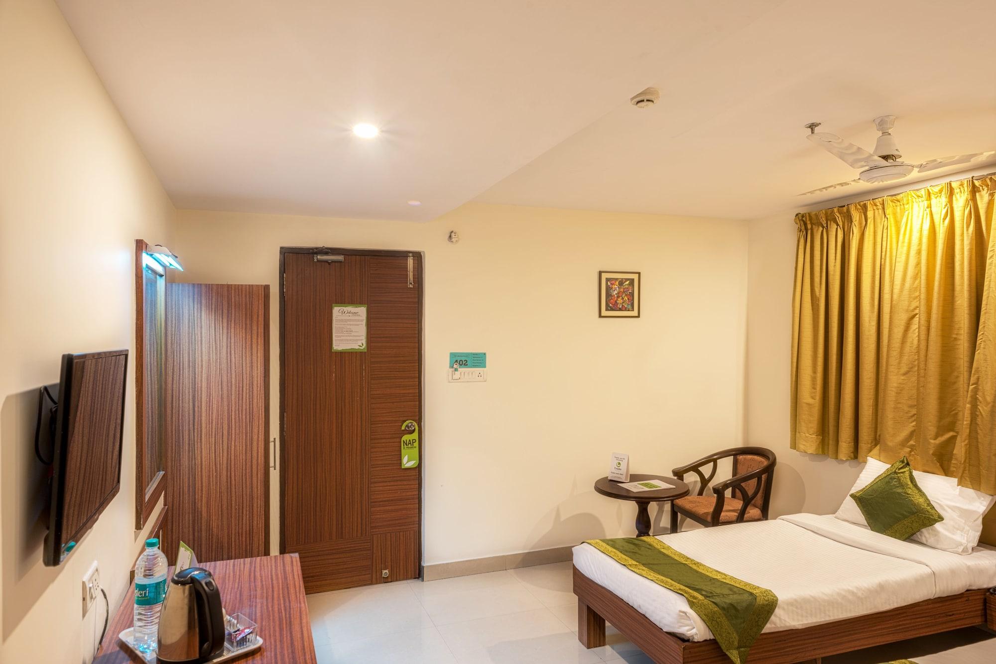 Treebo Trend Grand Plaza Nampally 하이데라바드 외부 사진