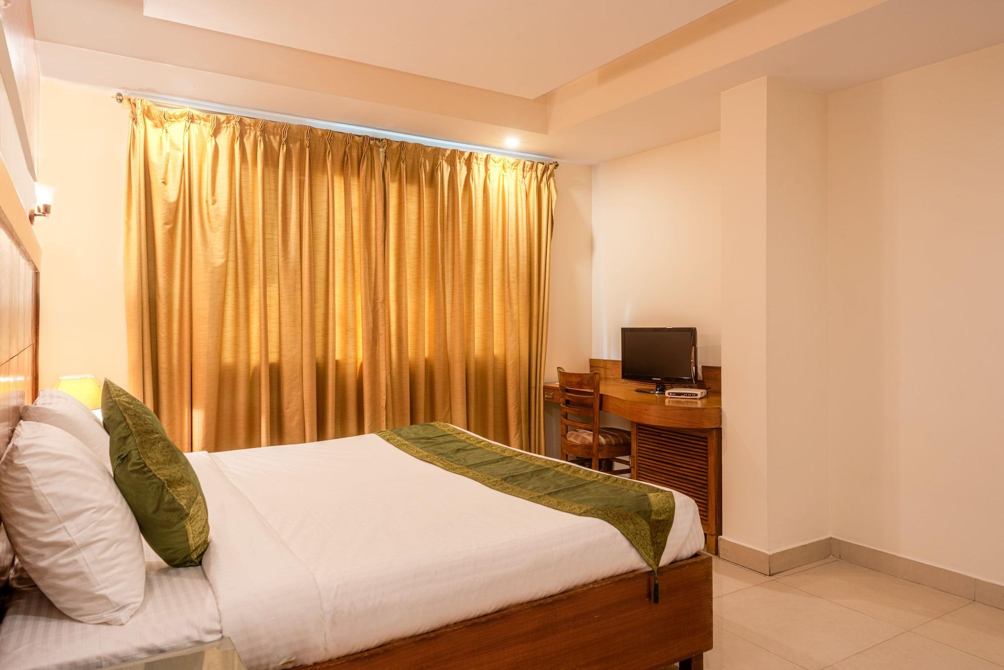 Treebo Trend Grand Plaza Nampally 하이데라바드 외부 사진