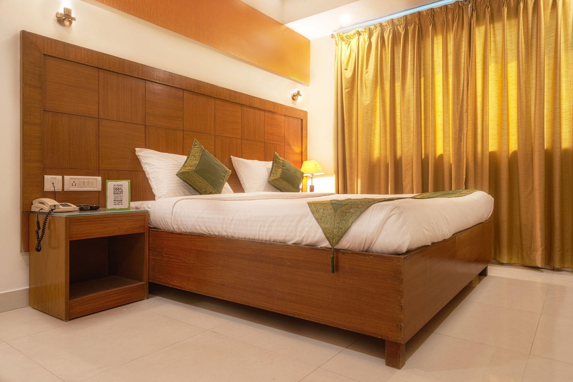 Treebo Trend Grand Plaza Nampally 하이데라바드 외부 사진